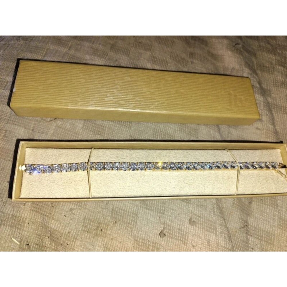 bracelet
1646MA
White Cubic Zirconia, 14K Gold Plated over Sterling Silver Tenn